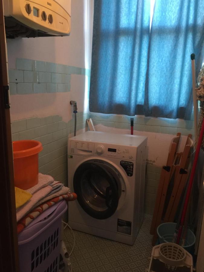 La Casa Di Clara Ombrellone Con 2 Lettini Al Lido San Giuliano Gratis E Parcheggio Privato Gratis Leilighet Rimini Eksteriør bilde